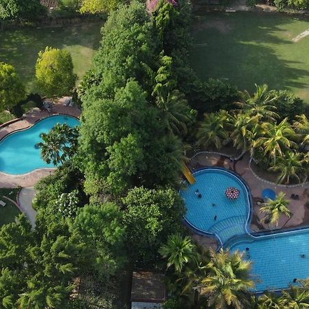 Hotel Sai Leela - Shirdi Buitenkant foto