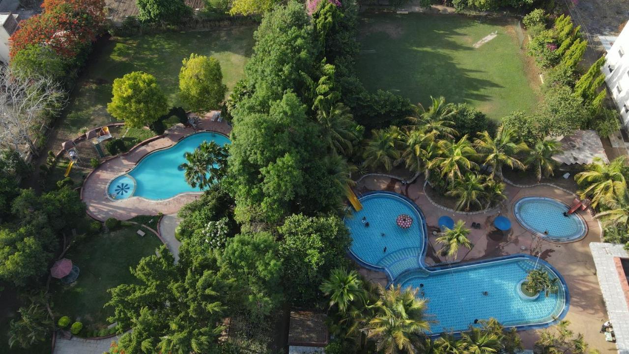 Hotel Sai Leela - Shirdi Buitenkant foto