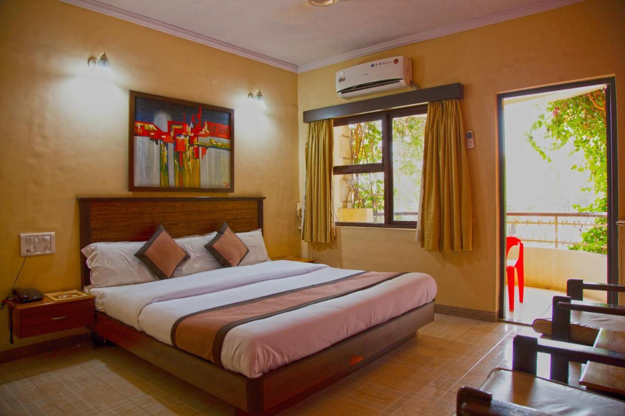 Hotel Sai Leela - Shirdi Buitenkant foto