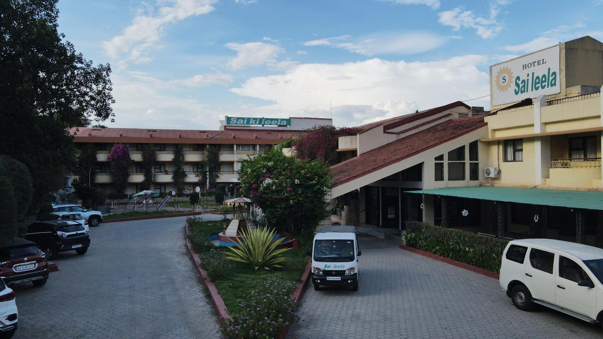 Hotel Sai Leela - Shirdi Buitenkant foto